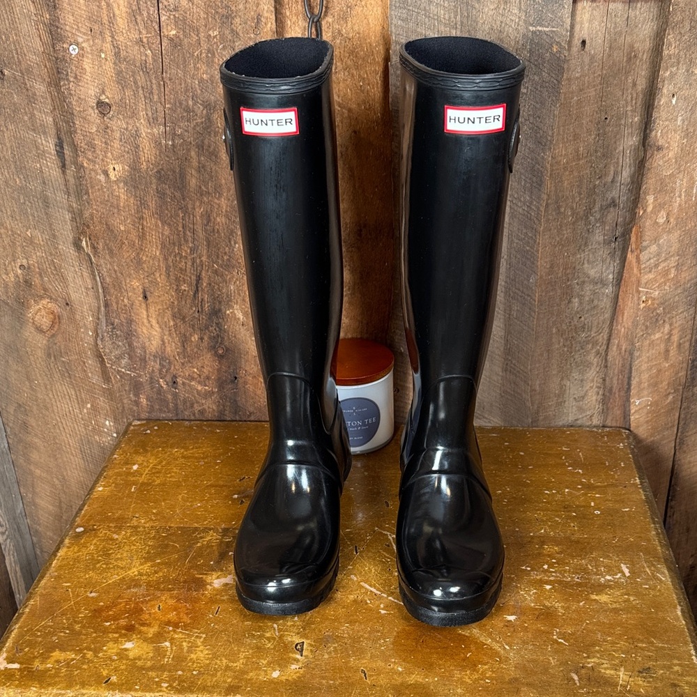 Hunter Glossy Black Rain Boots